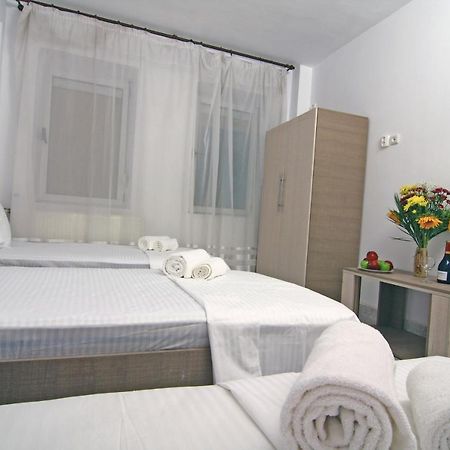 Nirvana Accommodation Bucharest Exterior photo