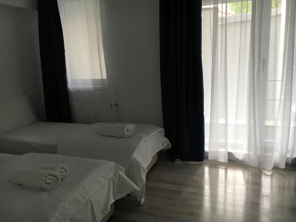 Nirvana Accommodation Bucharest Exterior photo