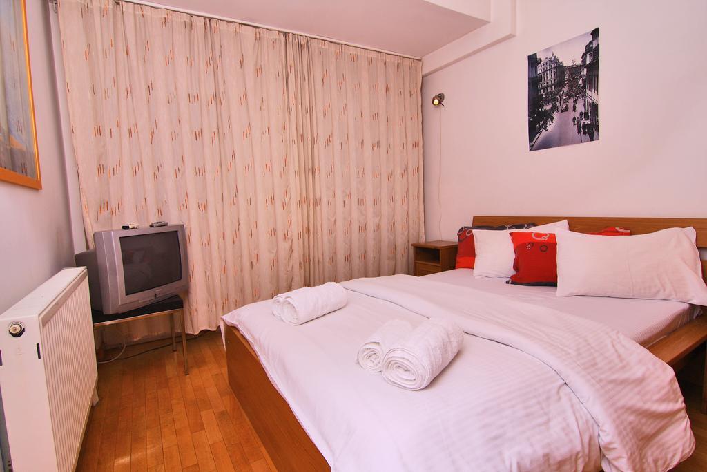 Nirvana Accommodation Bucharest Exterior photo