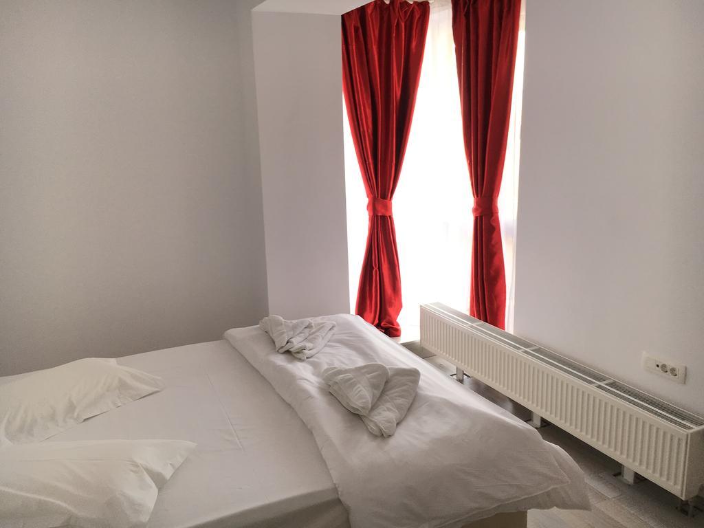 Nirvana Accommodation Bucharest Exterior photo