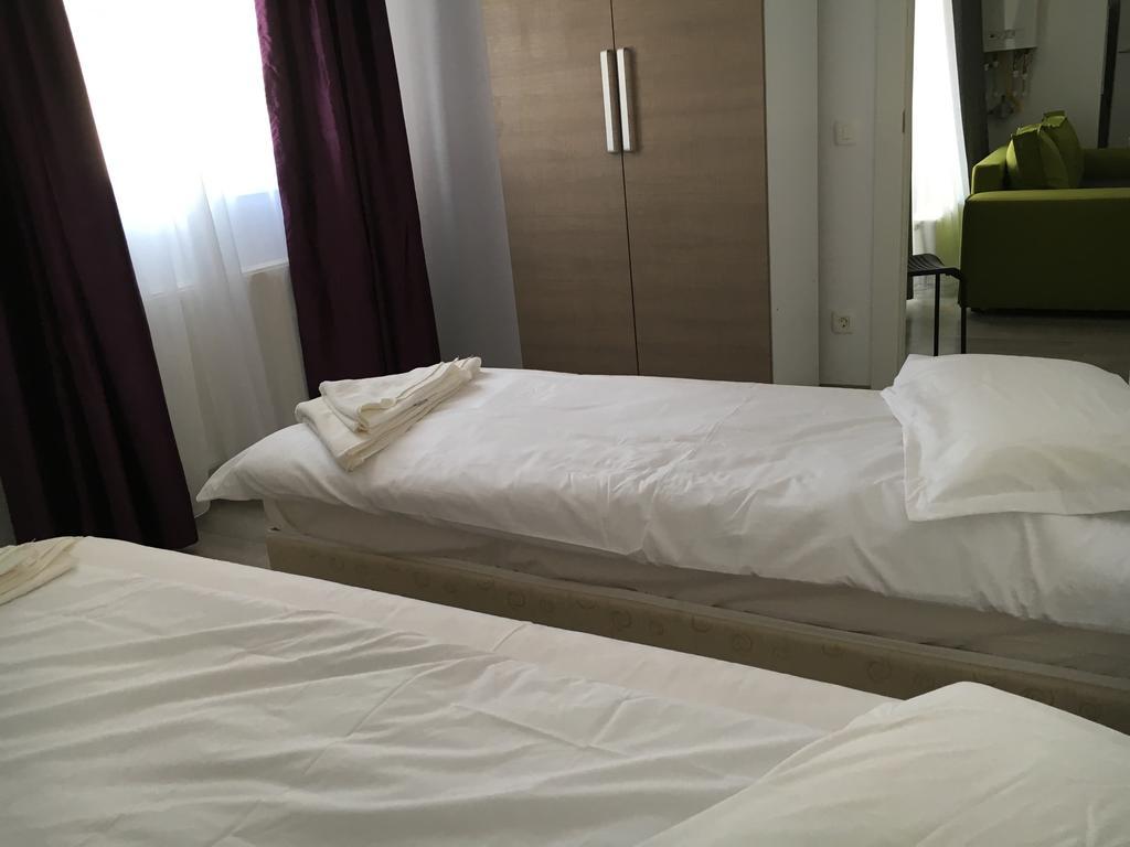 Nirvana Accommodation Bucharest Exterior photo