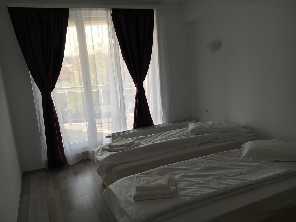 Nirvana Accommodation Bucharest Exterior photo