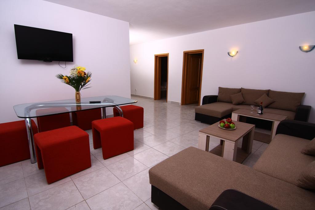 Nirvana Accommodation Bucharest Room photo
