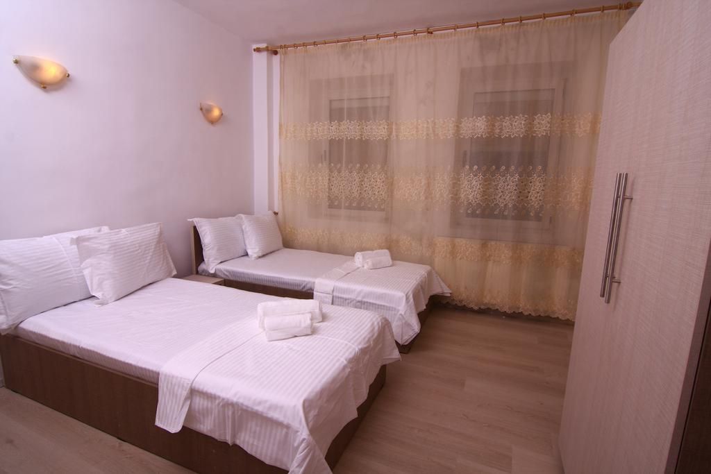 Nirvana Accommodation Bucharest Room photo
