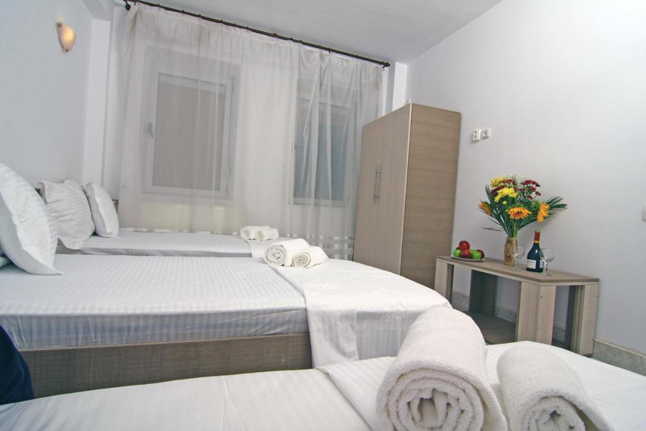 Nirvana Accommodation Bucharest Exterior photo
