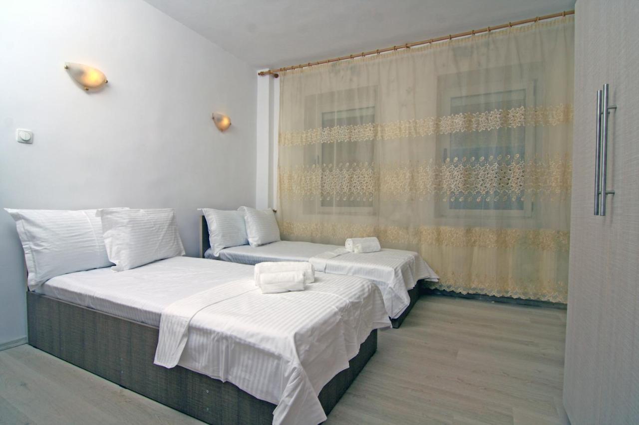 Nirvana Accommodation Bucharest Exterior photo