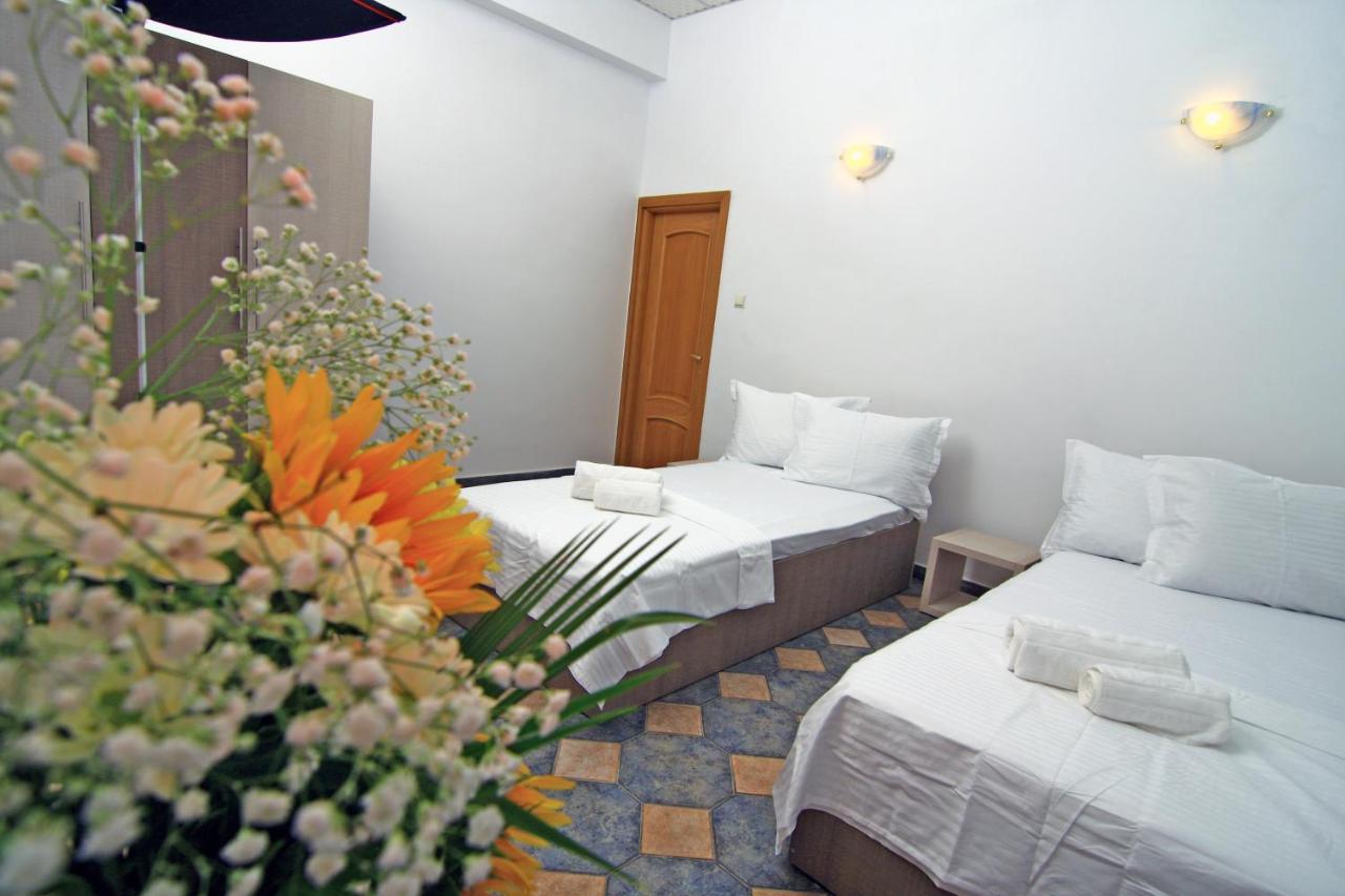 Nirvana Accommodation Bucharest Exterior photo